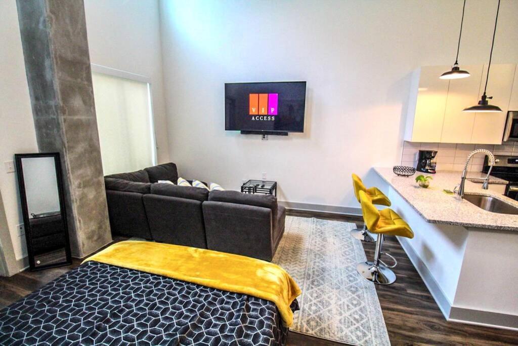 The Beltline Escape 10 Star Location Queen Bed Pkg Атланта Экстерьер фото